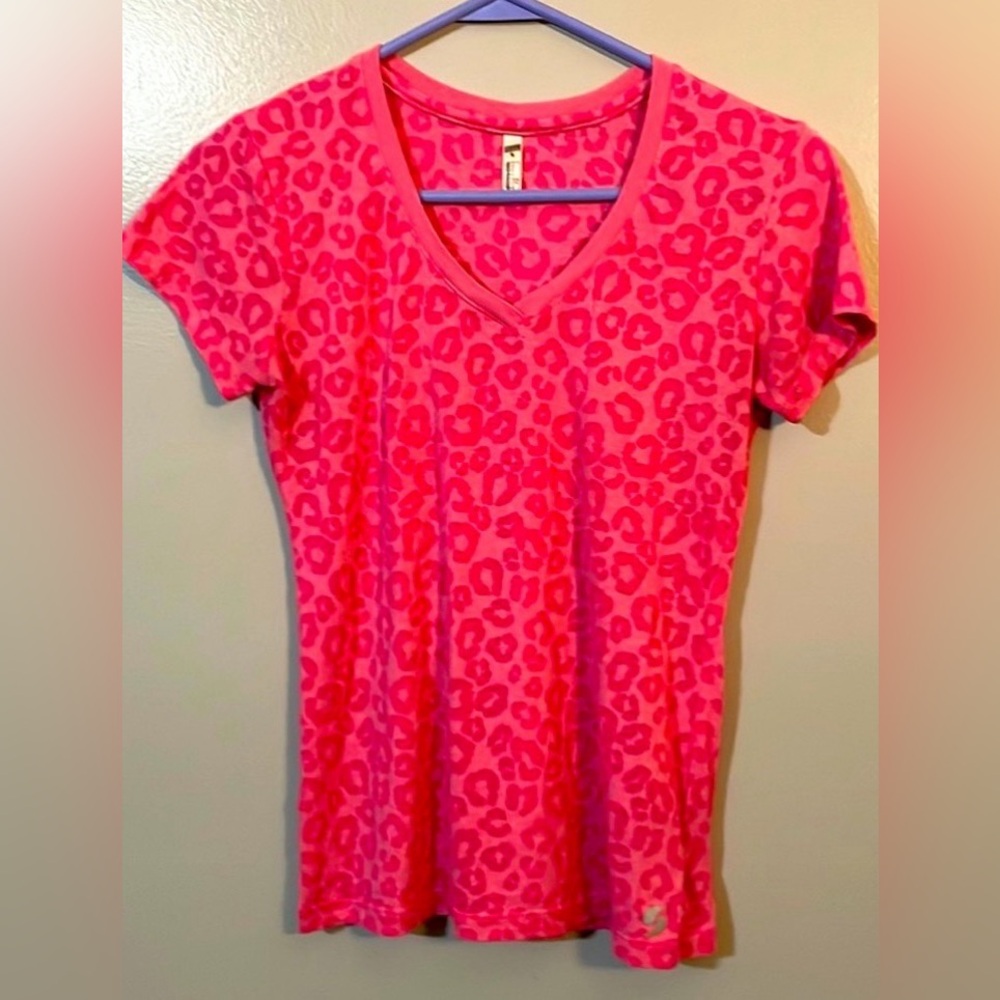 Soffe😘Semi sheer pink animal print Top